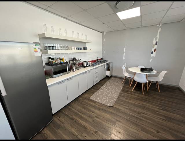 309M² OFFICE TO LET IN CLAREMONT